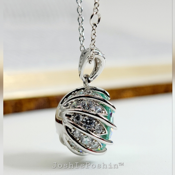 6.79 CT. T.W. portuguese cut green-blue diamond pendant necklace in 925 silver - Picture 8 of 17